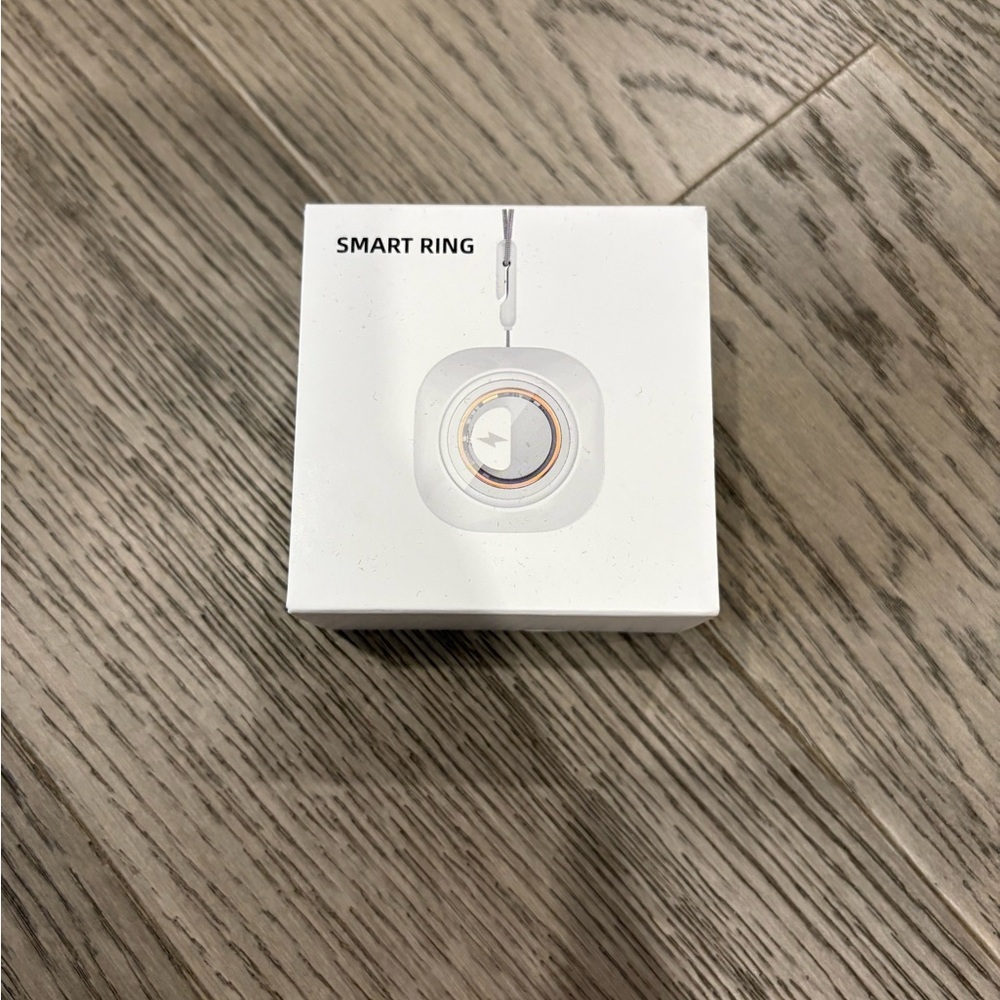 Black Wearable Ring for Modern Tech Enthusiasts